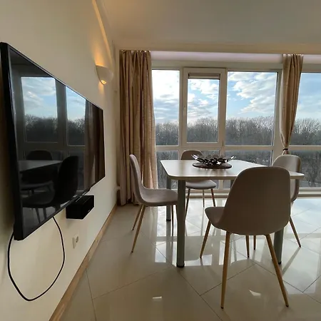 2 Bedroom Penthouse Park View 70m2 Free Parking Apartment Riga